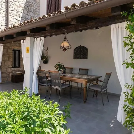 Villa K2n